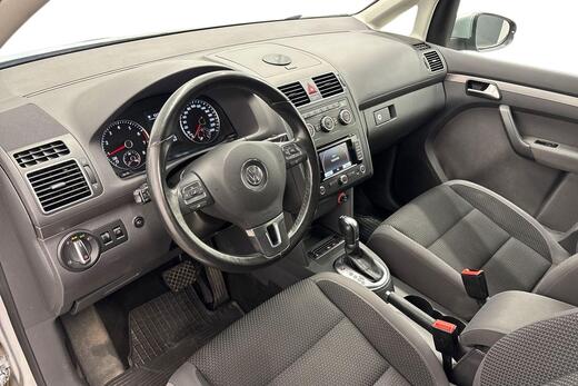 Volkswagen Touran vaihtoauto
