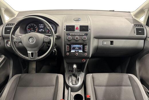 Volkswagen Touran vaihtoauto
