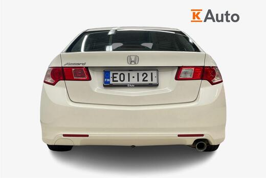 Honda Accord vaihtoauto