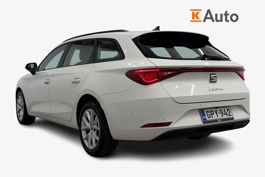 SEAT Leon Sportstourer vaihtoauto