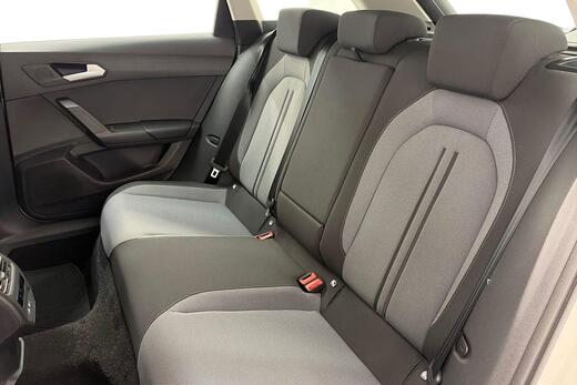 SEAT Leon Sportstourer vaihtoauto