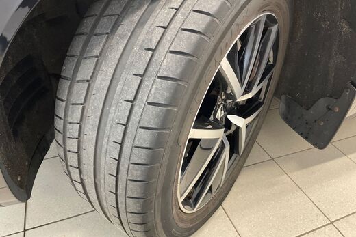 Volkswagen Touareg vaihtoauto