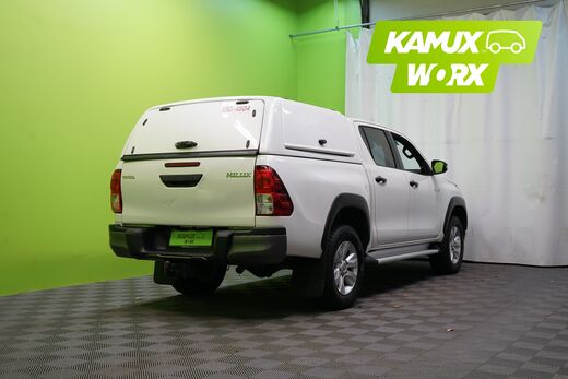 Toyota Hilux vaihtoauto