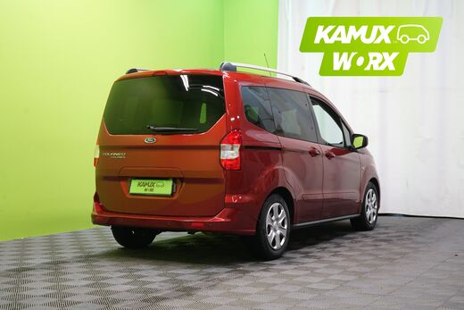 Ford Tourneo Courier vaihtoauto