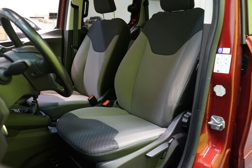 Ford Tourneo Courier vaihtoauto