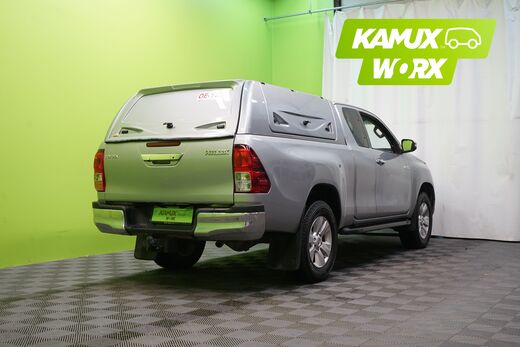 Toyota Hilux vaihtoauto
