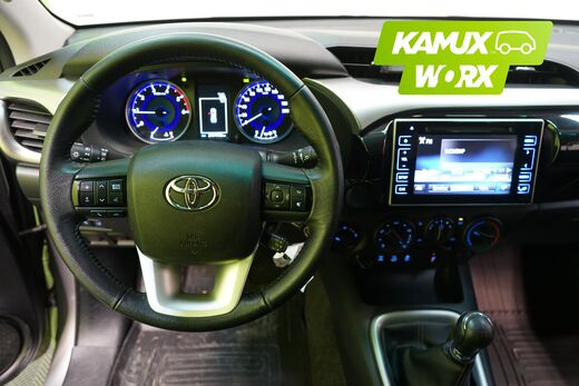Toyota Hilux vaihtoauto