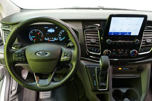 Ford Tourneo Custom vaihtoauto