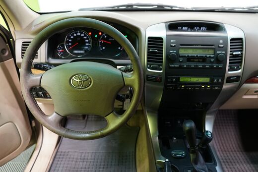 Toyota Land Cruiser vaihtoauto