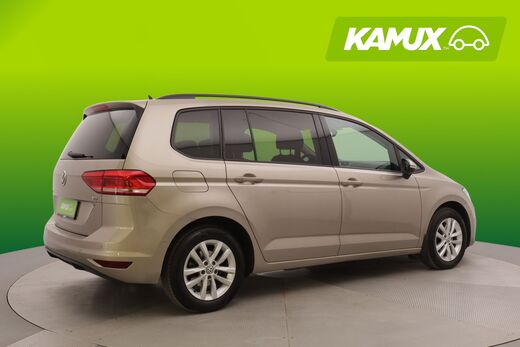 Volkswagen Touran vaihtoauto