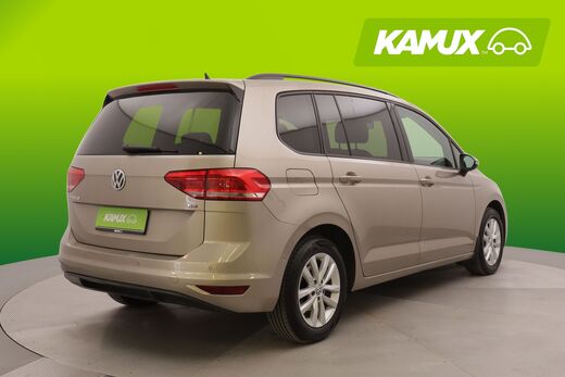 Volkswagen Touran vaihtoauto