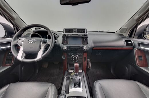 Toyota Land Cruiser vaihtoauto