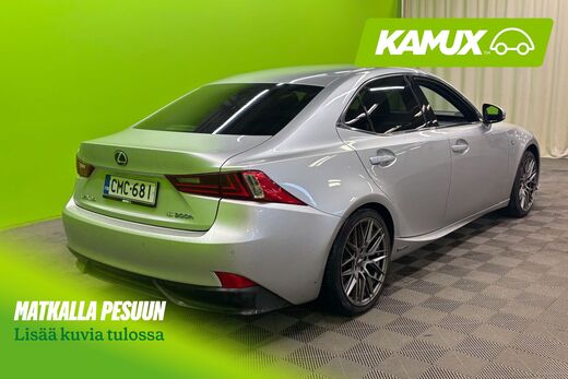 Lexus IS vaihtoauto