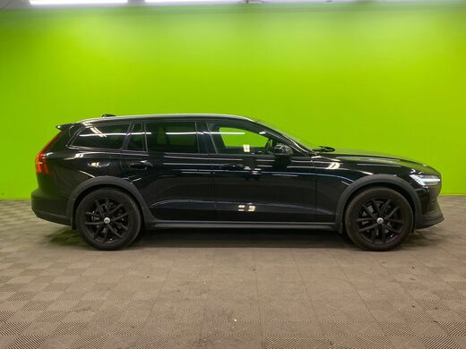 Volvo V60 Cross Country vaihtoauto