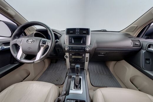 Toyota Land Cruiser vaihtoauto