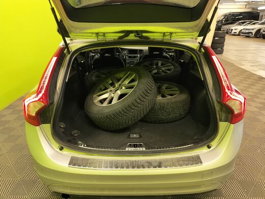 Volvo V60 vaihtoauto