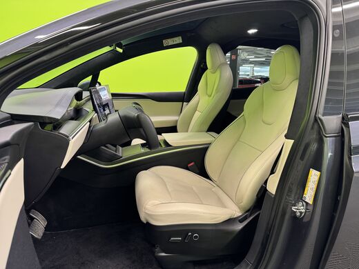 Tesla Model X vaihtoauto