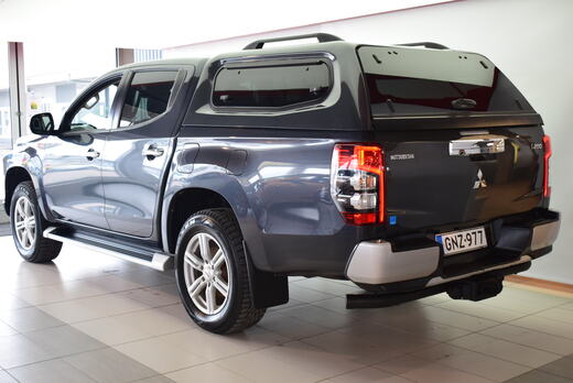 Mitsubishi L200 vaihtoauto
