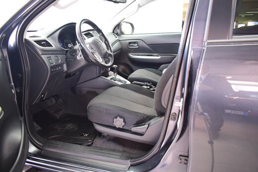 Mitsubishi L200 vaihtoauto