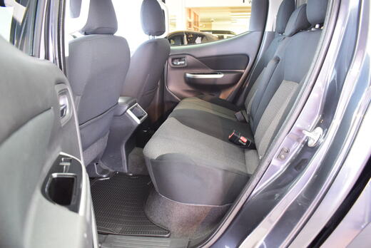 Mitsubishi L200 vaihtoauto