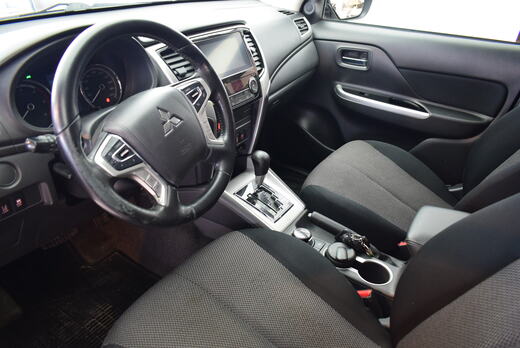 Mitsubishi L200 vaihtoauto