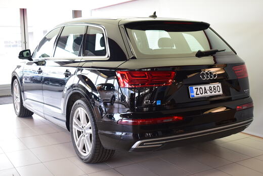 Audi Q7 vaihtoauto