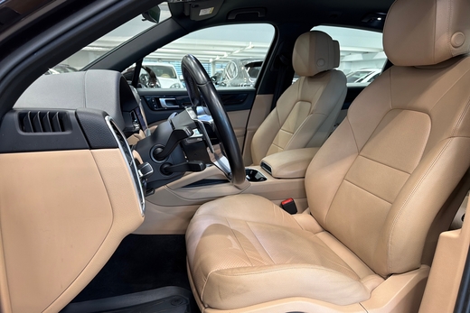 Porsche Cayenne vaihtoauto