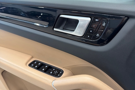 Porsche Cayenne vaihtoauto