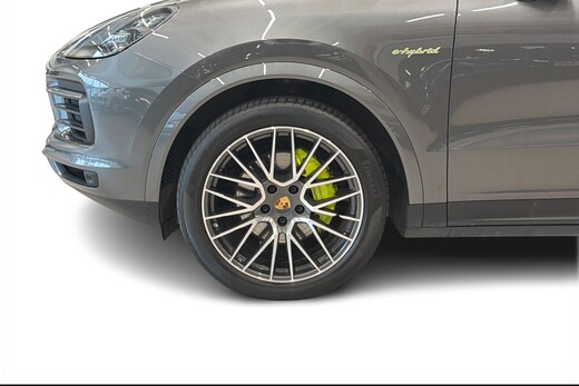 Porsche Cayenne vaihtoauto