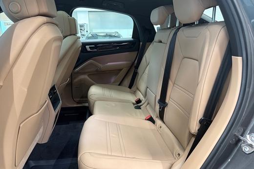 Porsche Cayenne vaihtoauto
