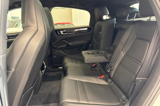 Porsche Cayenne vaihtoauto