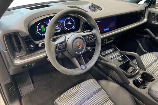 Porsche Cayenne vaihtoauto