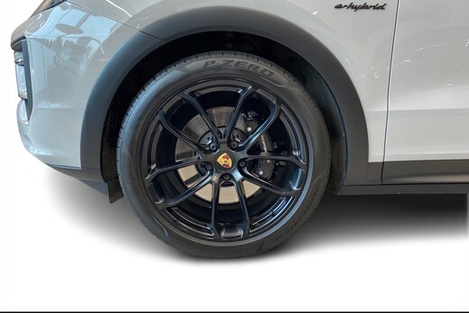 Porsche Cayenne vaihtoauto