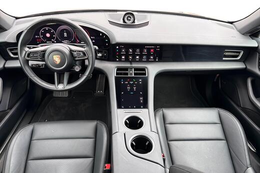 Porsche Taycan vaihtoauto
