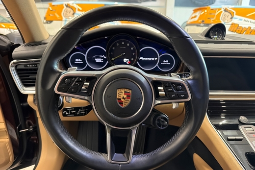Porsche Panamera vaihtoauto