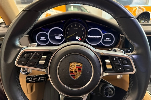Porsche Panamera vaihtoauto