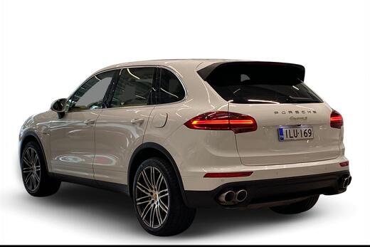 Porsche Cayenne vaihtoauto