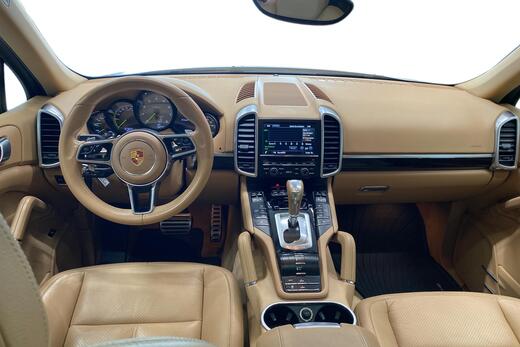Porsche Cayenne vaihtoauto