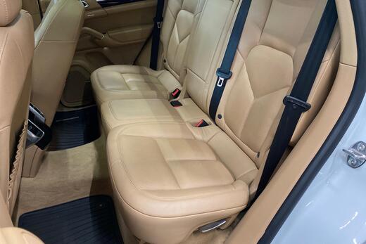 Porsche Cayenne vaihtoauto