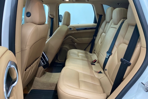 Porsche Cayenne vaihtoauto