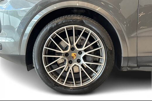 Porsche Cayenne vaihtoauto