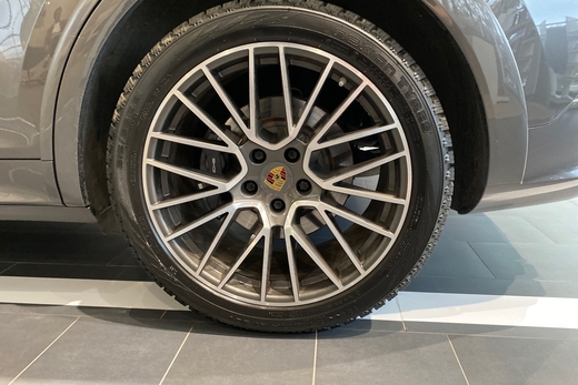 Porsche Cayenne vaihtoauto