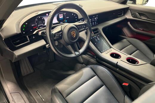 Porsche Taycan vaihtoauto
