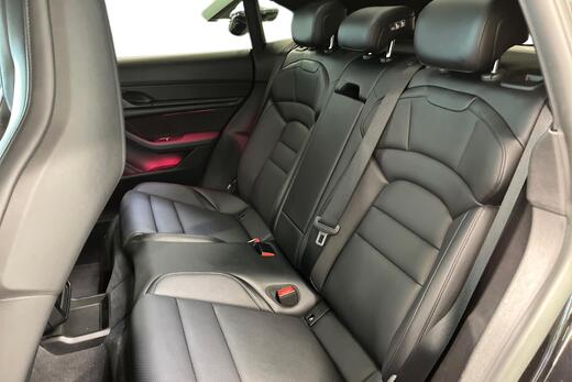 Porsche Taycan vaihtoauto