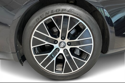 Porsche Taycan vaihtoauto