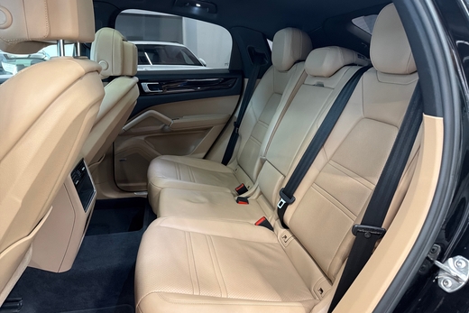 Porsche Cayenne vaihtoauto