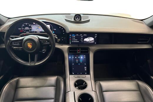 Porsche Taycan vaihtoauto