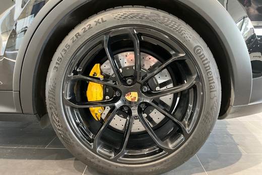 Porsche Cayenne vaihtoauto