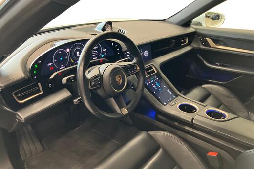 Porsche Taycan vaihtoauto
