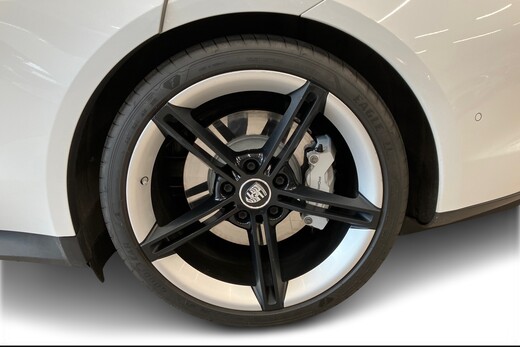 Porsche Taycan vaihtoauto
